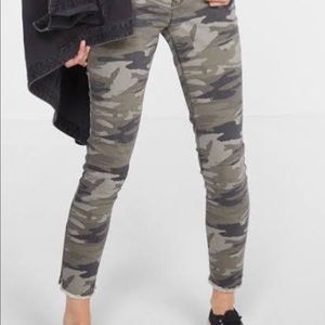 Express camouflage jeans
